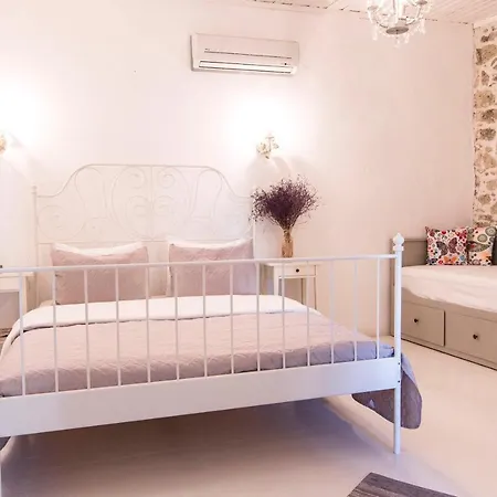 Atli Han Alacati * Çeşme